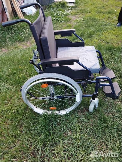 Инвалидная коляска,новая, купили не пользовались