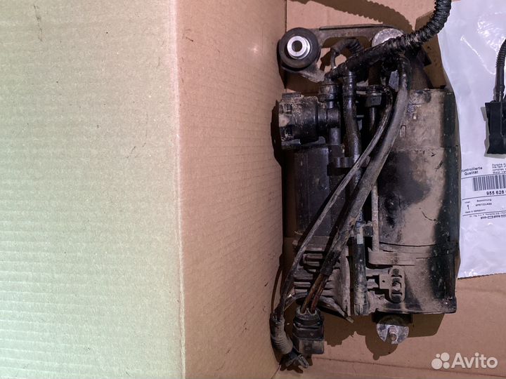 Компрессор пневмоподвески 7L0616006H