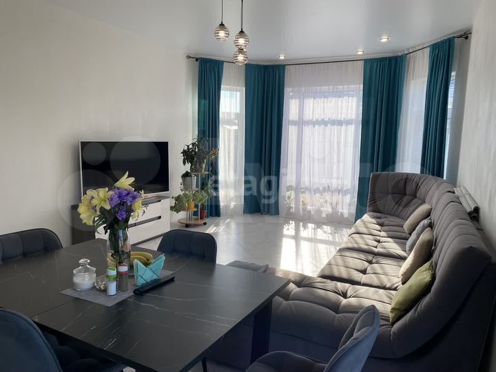 Коттедж 106,5 м² на участке 6,4 сот.