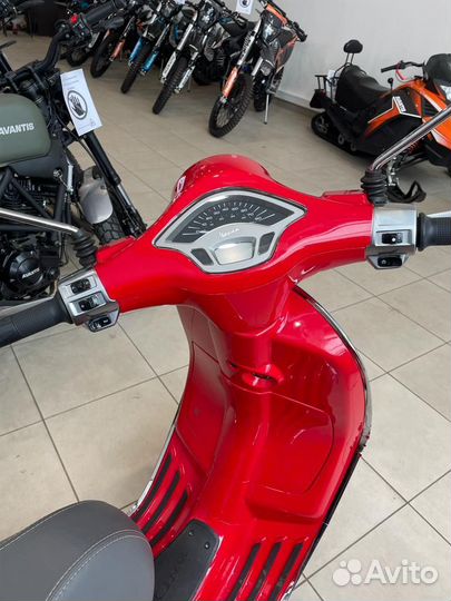 Скутер Piaggio Vespa Primavera 50 Красный