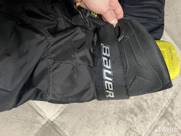 Нагрудник хоккейный шорты Bauer Supreme 1s