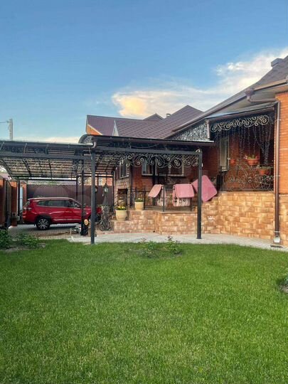 Дом 190 м² на участке 8 сот.