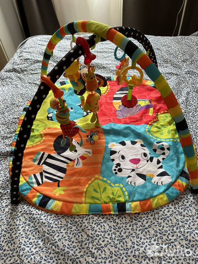 Развивающий коврик