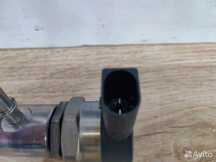 Топливная рампа Bmw 3 F30 N47D20 2012