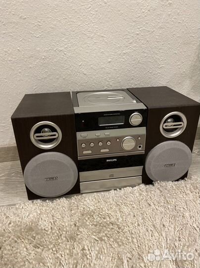 Музыкальный центр philips