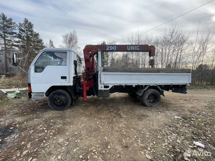 Бортовой грузовик Mitsubishi Fuso Canter с КМУ UNIC, 1992