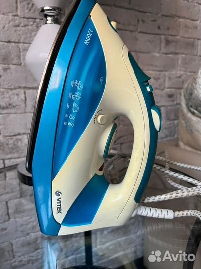 Утюг Vitek