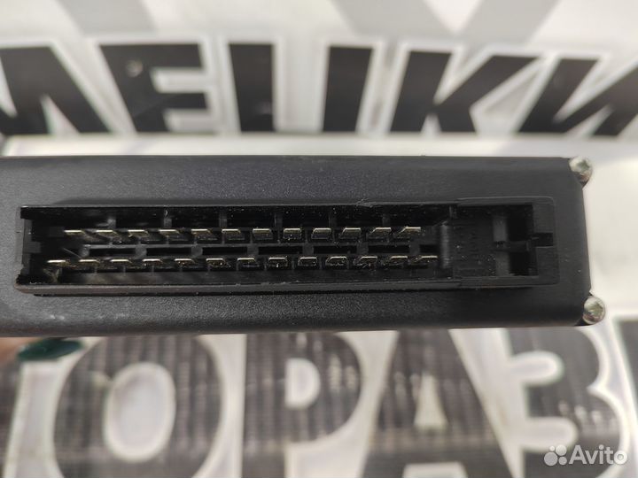 Блок управления рулевой колонкой Audi A8 D2