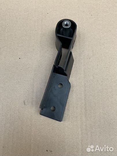 Кронштейн 4F0807771