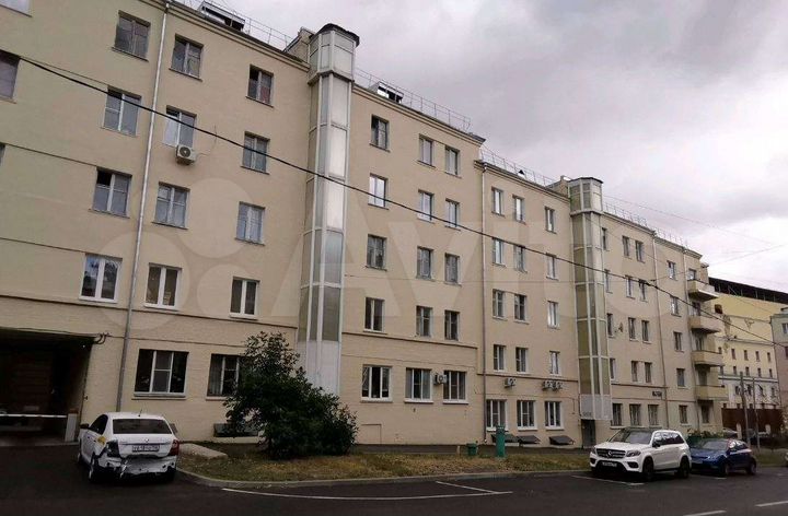 Комната 14 м² в 5-к., 3/5 эт.