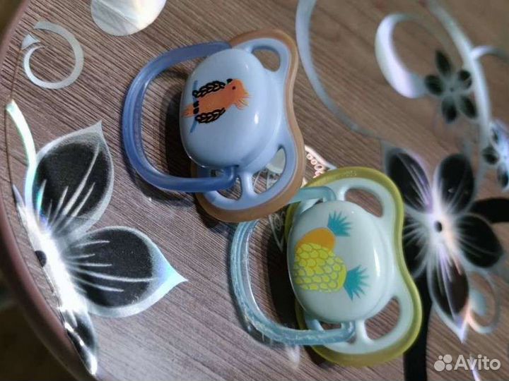 Соски пустышки avent до 6 мес