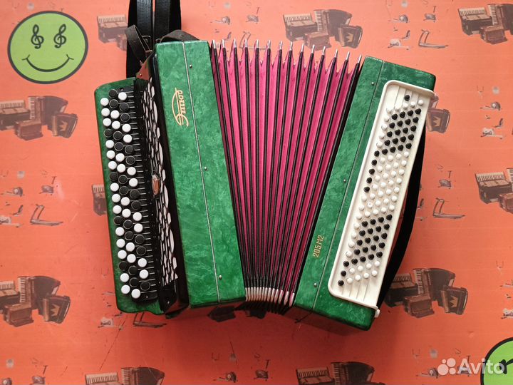 Баян Этюд 205м2 новый, в футляре