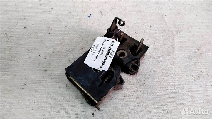 Замок двери задней правой Audi 80 B3 86-91г