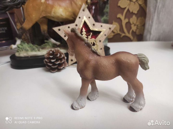 Жеребёнок фигурка