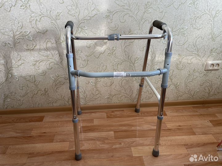 Ходунки для инвалидов