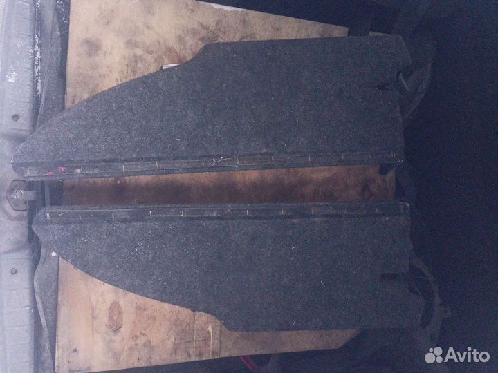 Опора полки багажника priora универсал