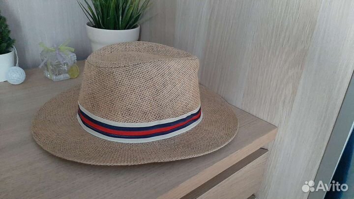 Соломенная шляпа