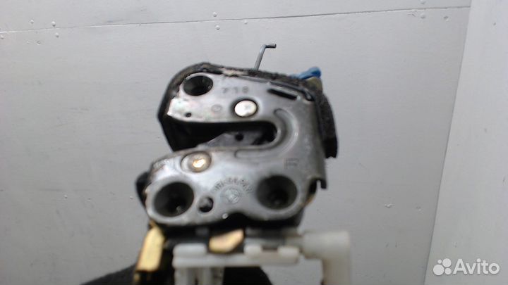 Замок двери Subaru Legacy (B11), 1997