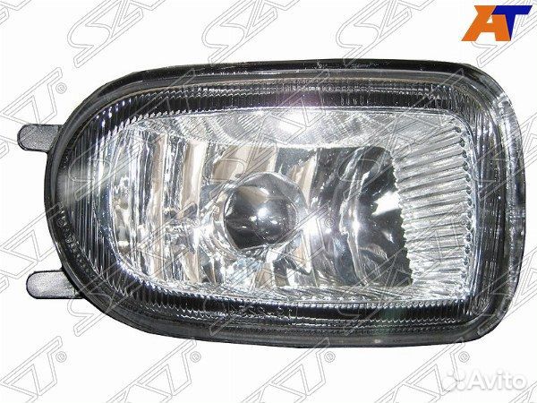 Противотуманная фара правая Nissan Tino V10