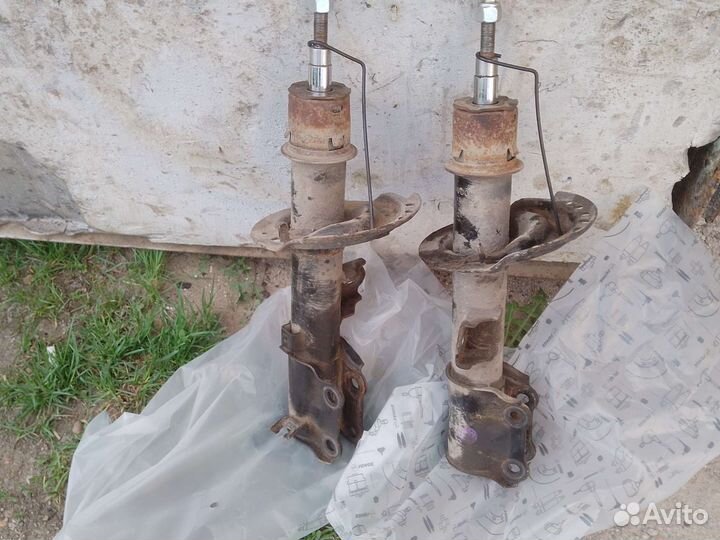 Стойки киа Рио 3