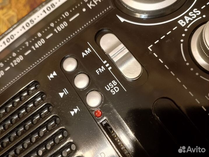 FM\AM Радиоприемник Supra c USB\SD Плеером