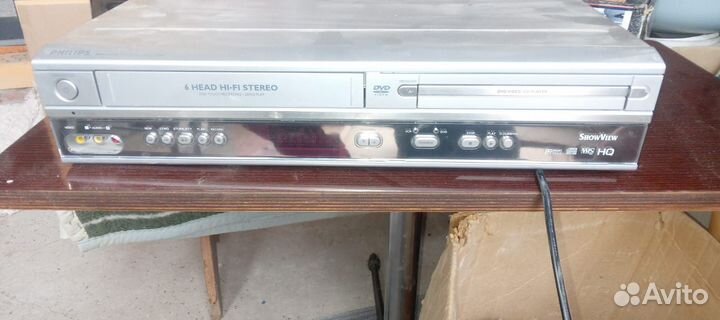 Видеомагнитофон DVD