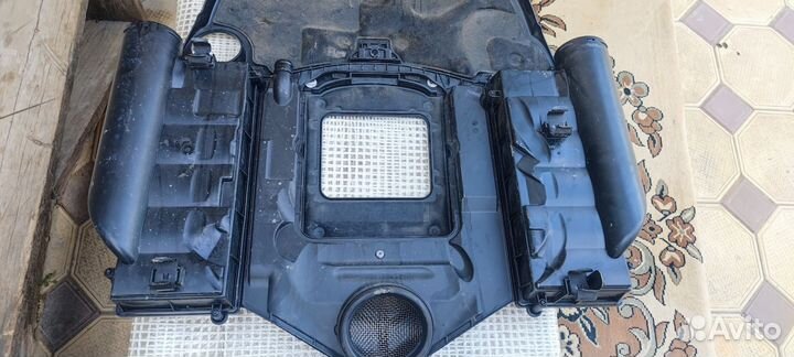 Крышка двигателя м272