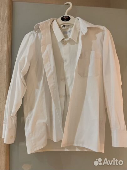 Костюм темно синий 116-122 белая рубашка