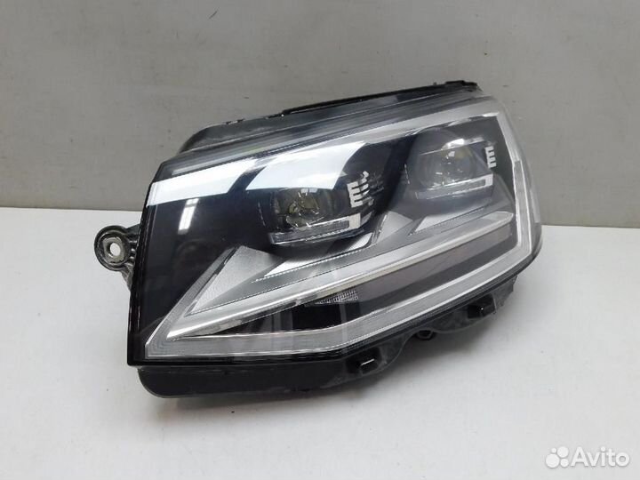 Фара левая Volkswagen California/Caravelle/Multiva