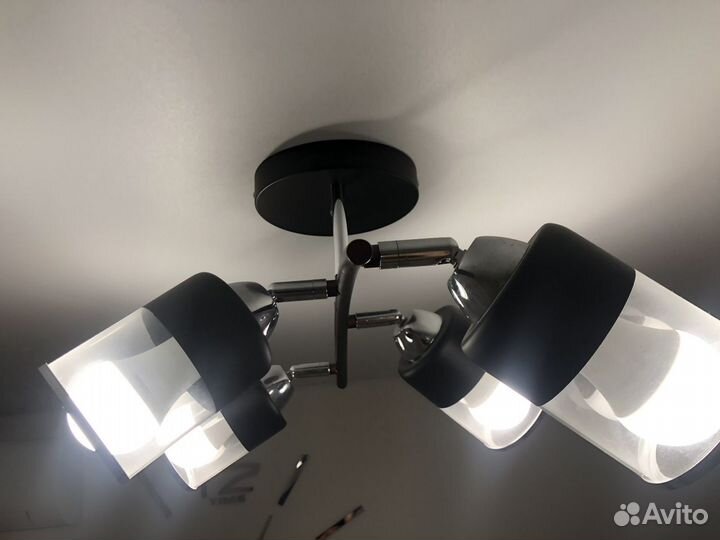 Светильник потолочный