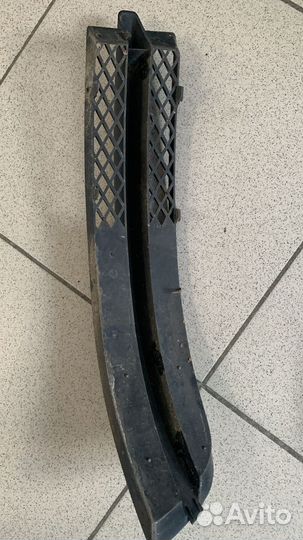 Решетка в передний бампер volkswagen Sharan