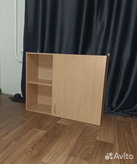 Шкафчик навесной