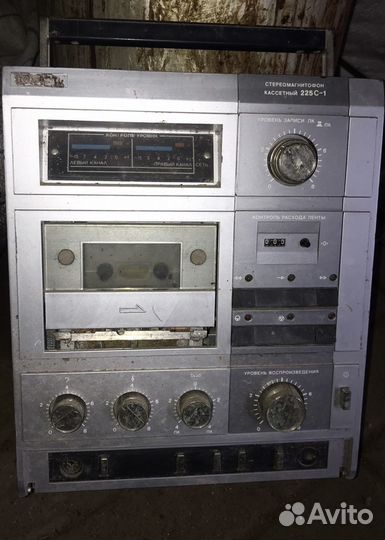 Кассетный магнитофон на зч Комета М225С-1