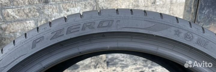 Pirelli P Zero PZ4 275/30 R20