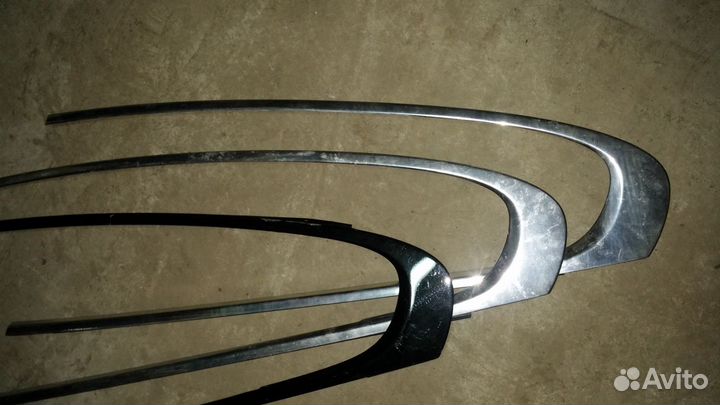 Jaguar XF 2007-2015 молдинг на заднюю левую дверь