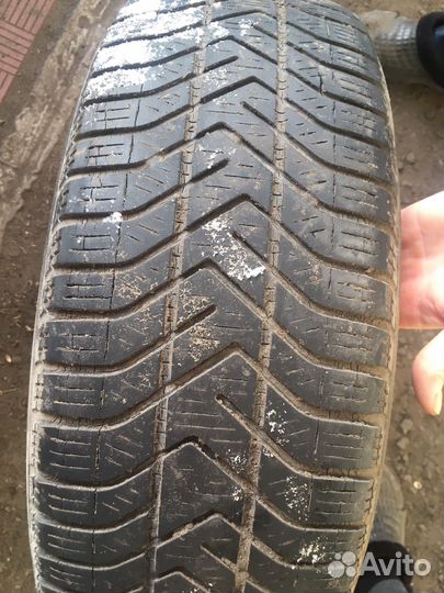 Pirelli Winter 190 Snowcontrol 195/65 R15 92