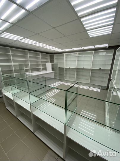 Торговое оборудование витрина прилавок стеллаж