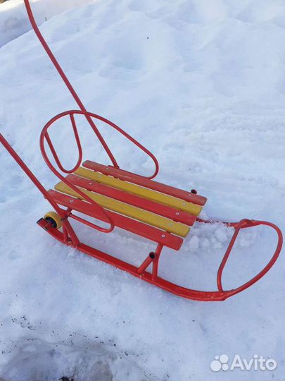 Санки детские на колёсиках с мягкой сидушкой