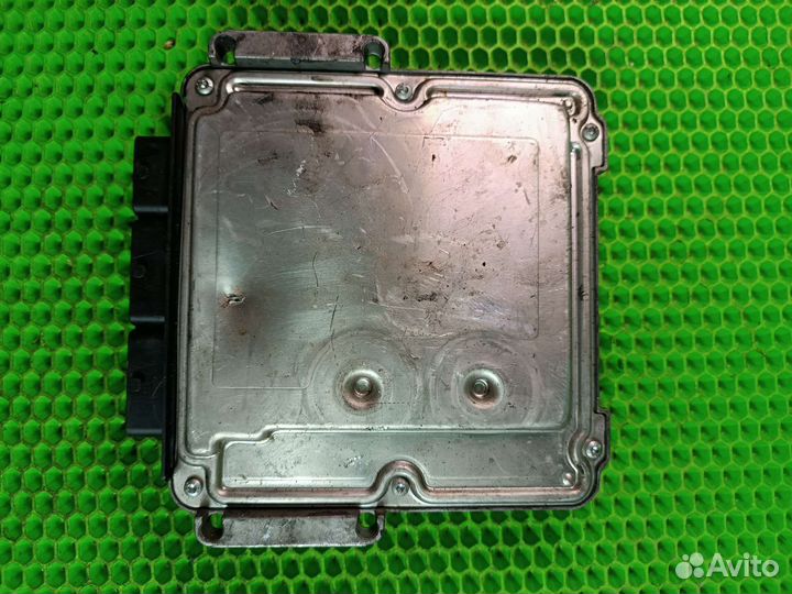 Блок управления двигателем Renault Laguna 2