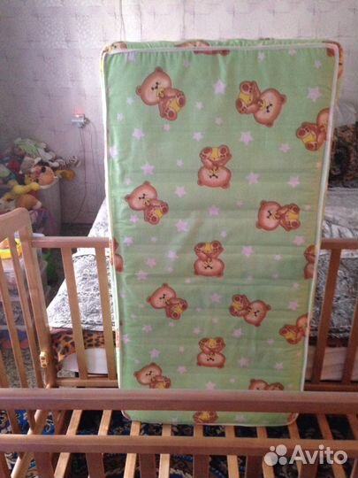 Продам кроватку, матрас