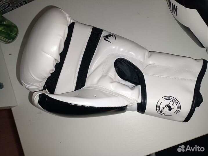 Боксерские перчатки 12 oz venum