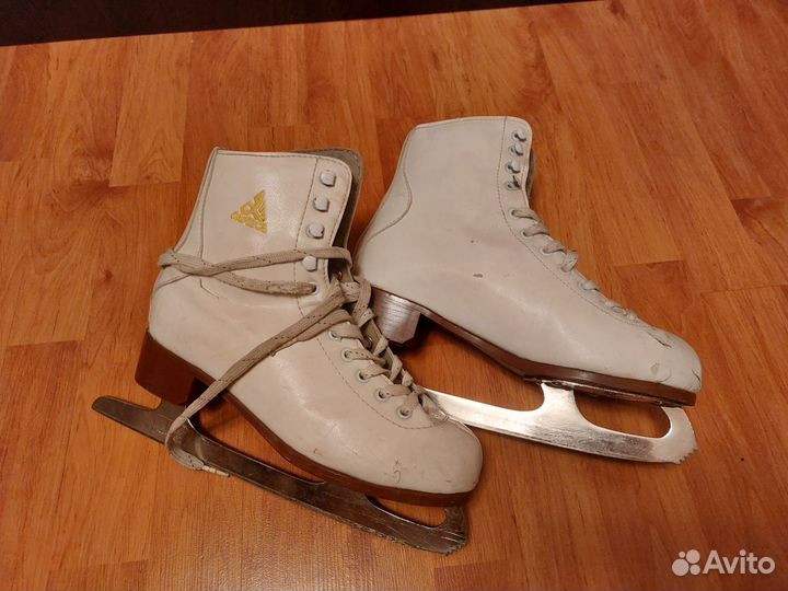 Коньки фигурные