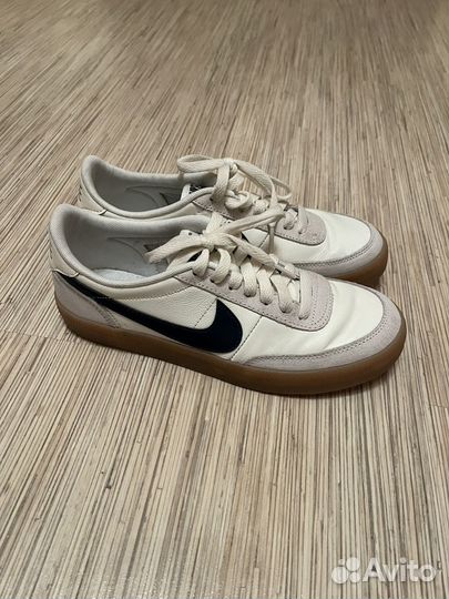 Nike killshot