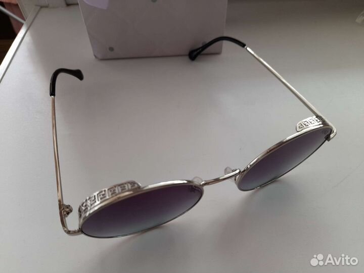 Солнцезащитные очки