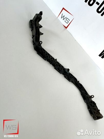 Крепление правое заднего бампера lexus GX460 M666