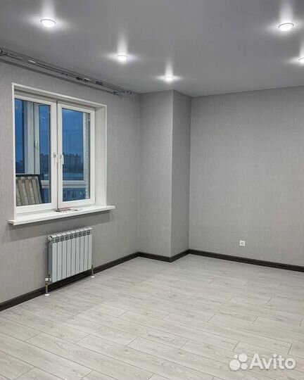 Поклейка обоев, покраска стен, шпаклевка