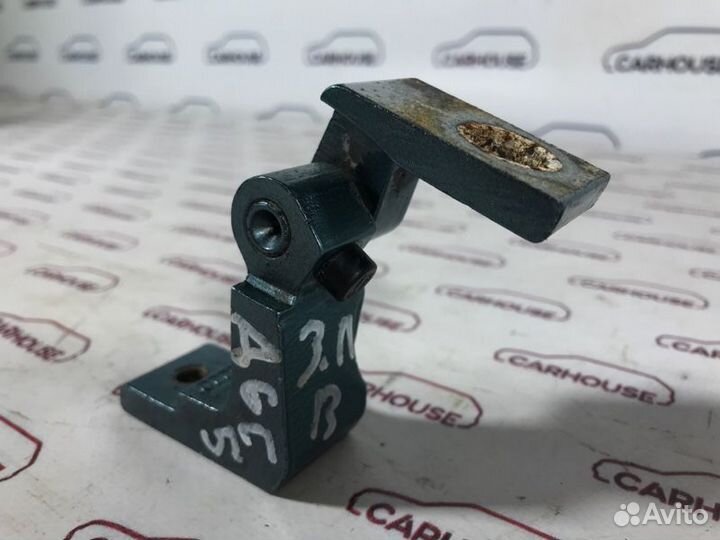 Петля двери задняя левая Audi A6 C5