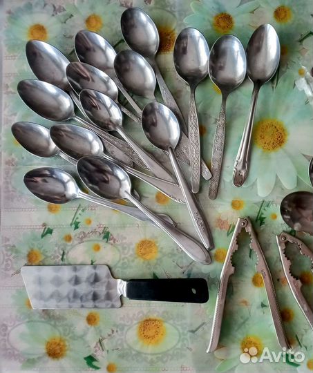 Столовые приборы