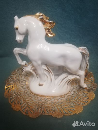 Девочка со свечами