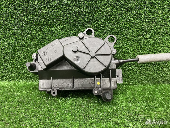 Замок борта с доводчиком левый BMW X5 G05 X7 G07